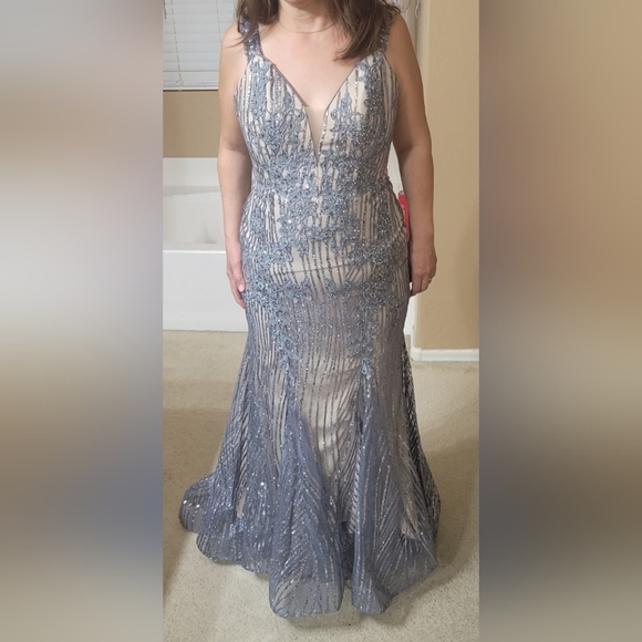 Couture Dress - Picture 1 of 2